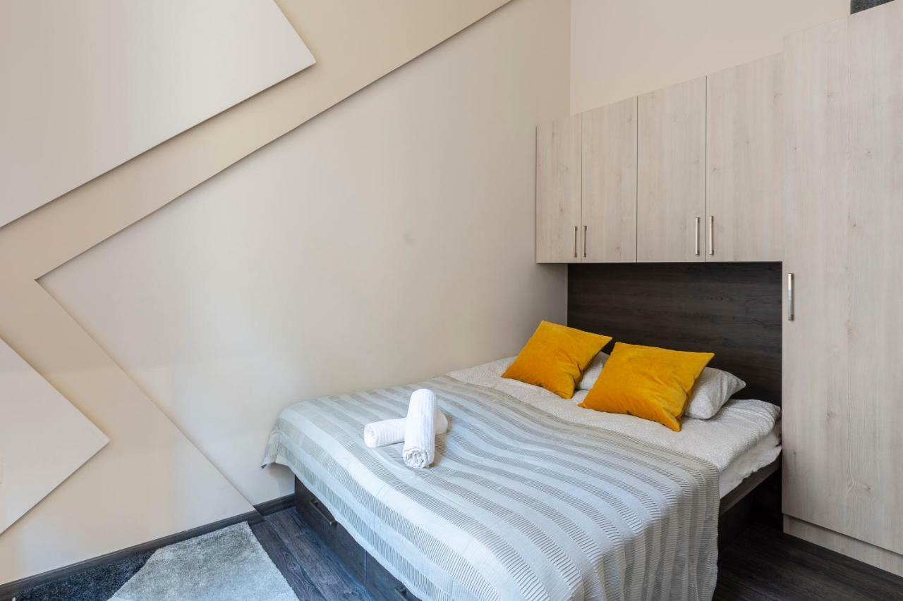 בודפשט Deluxe Downtown Home 2 Bedrm, 2 Bathrm מראה חיצוני תמונה