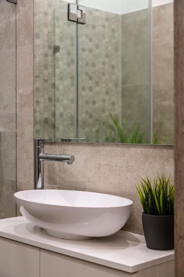 בודפשט Deluxe Downtown Home 2 Bedrm, 2 Bathrm מראה חיצוני תמונה